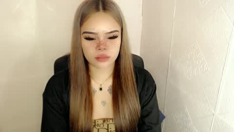 MAXXINE online show from February 20, 8:25 pm