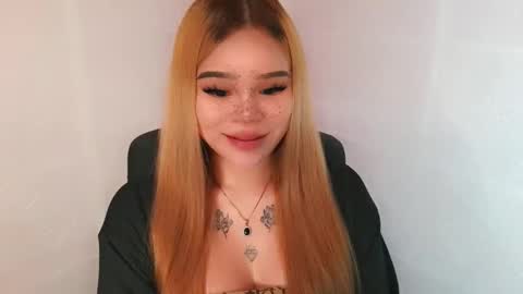 MAXXINE online show from December 5, 4:10 am