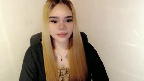 MAXXINE online show from January 14, 8:31 am