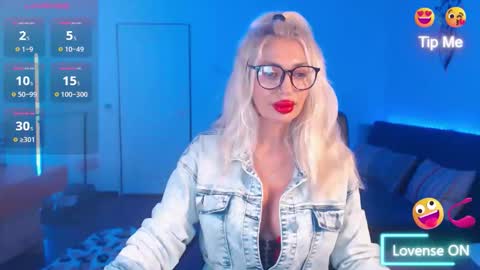 Victoria online show from November 22, 7:02 pm