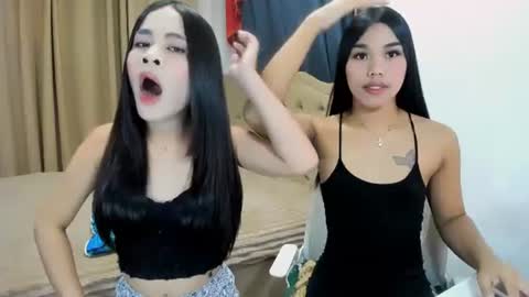 pretteamaxine online show from July 6, 7:05 am