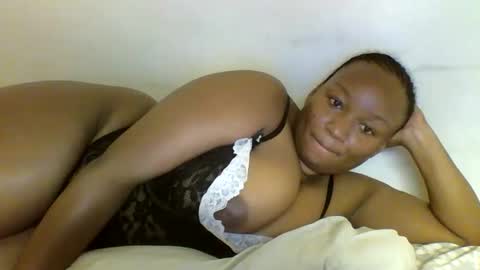 Prettie diva online show from February 9, 12:36 am