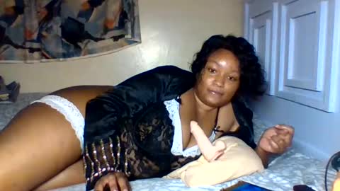 Prettie diva online show from May 21, 9:33 pm