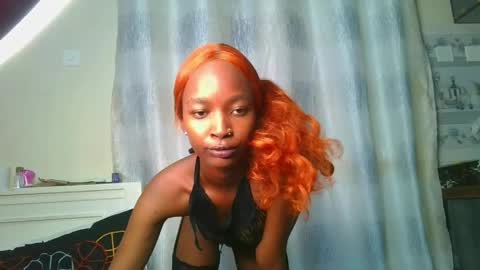 pretty__lisa online show from April 19, 8:24 am