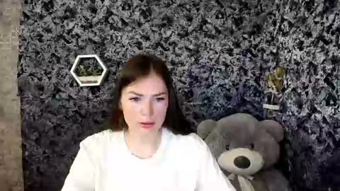 Snapshot of pretty_angell_ chatting on July 19, 8:18 am anna online show from July 19, 8:18 am