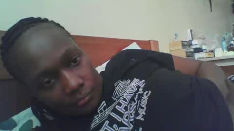 Snapshot of pretty_beib chatting on October 30, 9:00 am Karol online show from October 30, 9:00 am