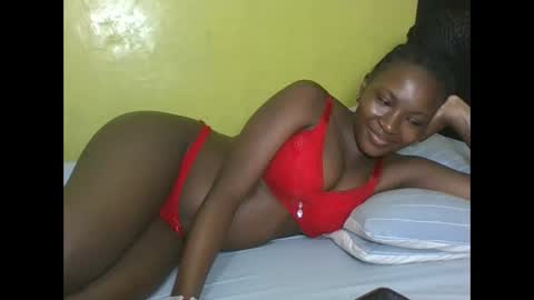 Snapshot of pretty_ebony2 chatting on February 27, 9:59 pm Anne online show from February 27, 9:59 pm