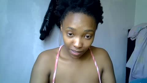 pretty jazminee online show from June 18, 9:47 am