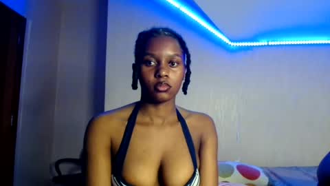 Snapshot of pretty_nyra chatting on July 22, 7:27 pm Nyra online show from July 22, 7:27 pm