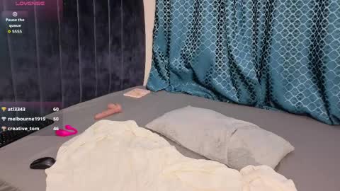 pretty_peshy online show from May 13, 8:12 am