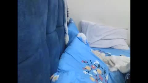pretty_petite_ebony online show from May 19, 1:33 am