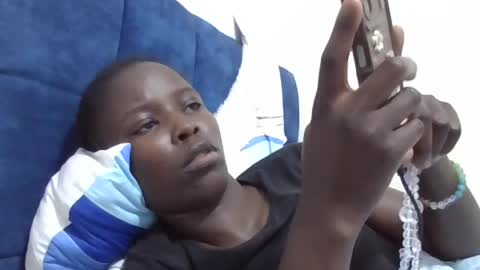 Snapshot of pretty_petite_ebony chatting on July 12, 1:18 am pretty_petite_ebony online show from July 12, 1:18 am