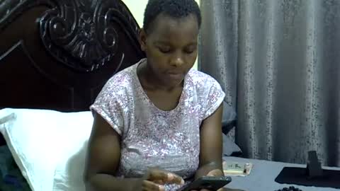 pretty_sheanna online show from June 26, 12:42 pm