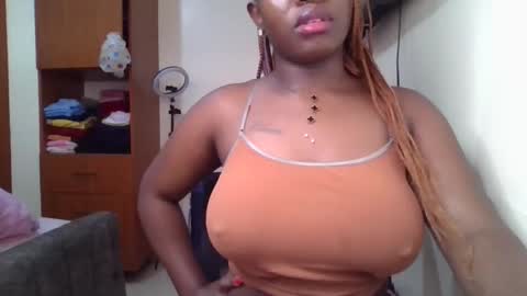 pretty_shila online show from April 13, 10:54 am