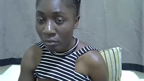 Snapshot of pretty_swirl chatting on February 26, 6:40 pm Twirl online show from February 26, 6:40 pm