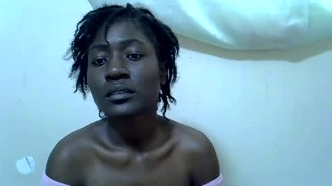 Snapshot of pretty_swirl chatting on July 2, 5:24 am Twirl online show from July 2, 5:24 am