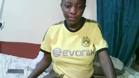 pretty_tiffany1 online show from April 16, 2:12 am