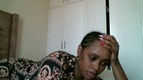 zii online show from February 10, 9:24 am