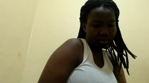 Snapshot of prettybabie12 chatting on July 11, 4:43 pm prettybabie12 online show from July 11, 4:43 pm