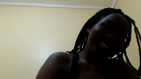Snapshot of prettybabie12 chatting on August 8, 9:28 pm prettybabie12 online show from August 8, 9:28 pm