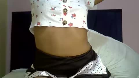 Snapshot of prettybamb chatting on March 31, 7:58 pm prettybamb online show from March 31, 7:58 pm