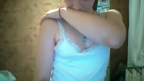 Bella online show from July 20, 8:44 pm
