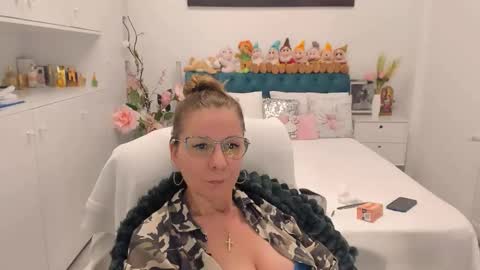 wilma online show from February 14, 10:39 pm