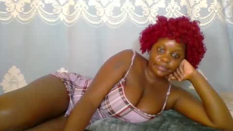Snapshot of prettydarkskin002 chatting on June 4, 6:30 am SHANIA online show from June 4, 6:30 am
