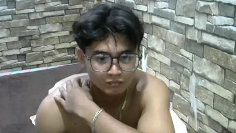 prettydick_22 online show from May 28, 7:05 am