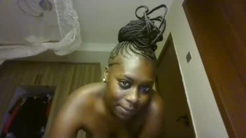 prettydulce online show from July 12, 3:03 pm