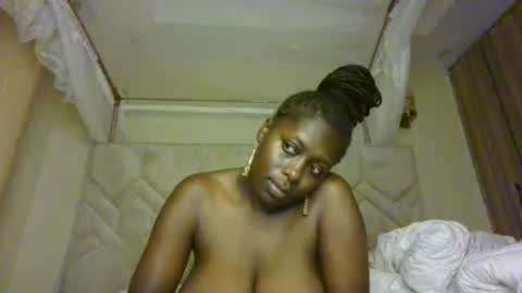 prettydulce online show from August 1, 1:49 am