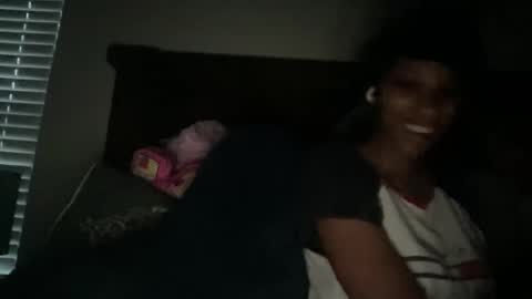 Snapshot of prettyfacefemale chatting on February 19, 10:39 pm prettyfacefemale online show from February 19, 10:39 pm