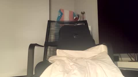 Pretty or Flacka  online show from February 25, 8:35 am