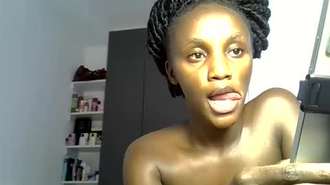 Pretty darkskin doll online show from April 22, 9:01 am