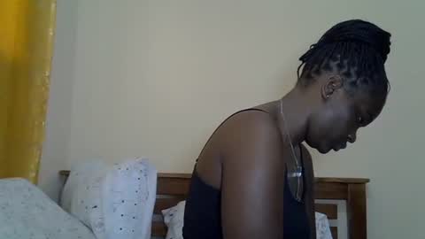 Snapshot of prettyliz30 chatting on June 20, 8:39 am LILIAN online show from June 20, 8:39 am