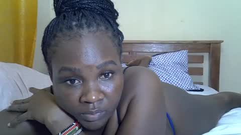 Snapshot of prettyliz30 chatting on June 28, 5:52 pm LILIAN online show from June 28, 5:52 pm