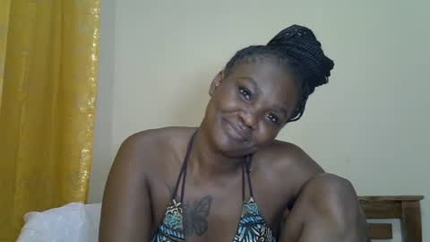 Snapshot of prettyliz30 chatting on July 2, 3:23 am LILIAN online show from July 2, 3:23 am