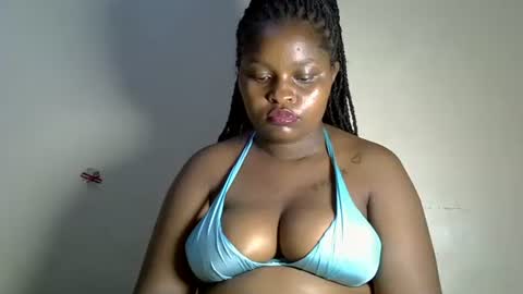 prettyriss online show from May 19, 6:36 pm