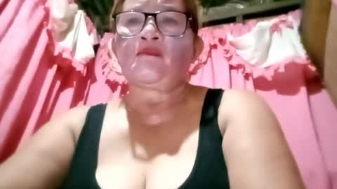 prettyrose01 online show from June 15, 12:29 pm