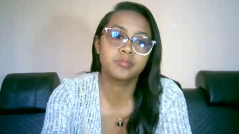 Snapshot of prettysexy3601 chatting on July 3, 10:10 am prettysexy3601 online show from July 3, 10:10 am