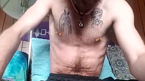 prettysolidd7 online show from December 3, 4:50 pm