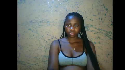 prettyxxpac online show from June 12, 1:15 am