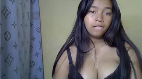 prettyy01 online show from January 16, 6:17 am