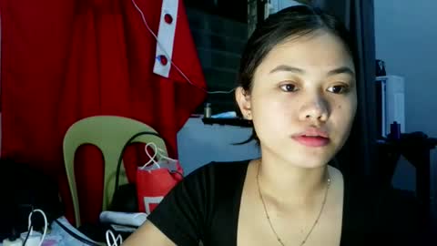 prettyyy_lovelyyy online show from April 19, 12:37 pm