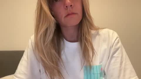 prettyyykittyyy22 online show from July 31, 2:22 am