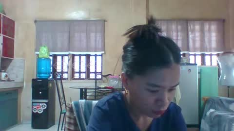prety784828 online show from June 2, 2:35 am
