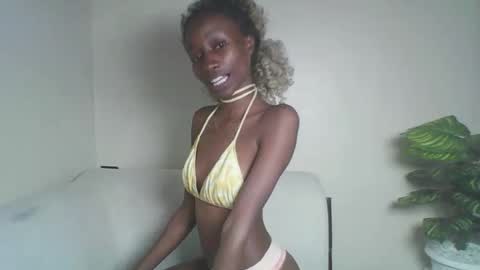 PRETY online show from May 25, 3:18 pm