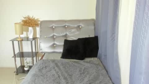 pricila_deguzman online show from March 7, 12:07 am