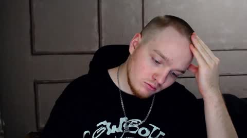 Snapshot of princ4real chatting on December 4, 3:32 pm prince online show from December 4, 3:32 pm