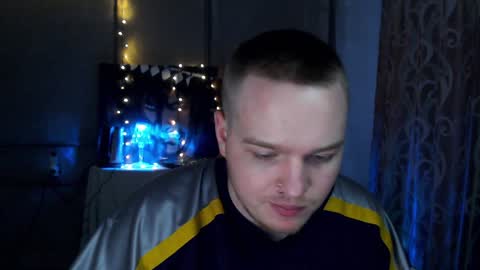 Snapshot of princ4real chatting on January 13, 9:52 am prince online show from January 13, 9:52 am